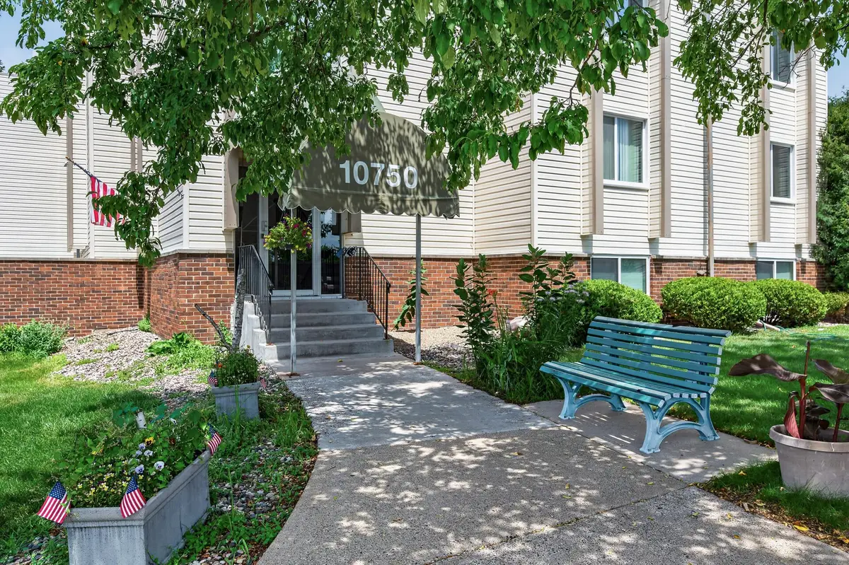 10750 Rockford Road #101, Plymouth, MN 55442 - #1