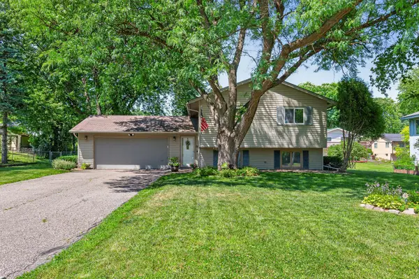 12630 25th Avenue N, Plymouth, MN 55441