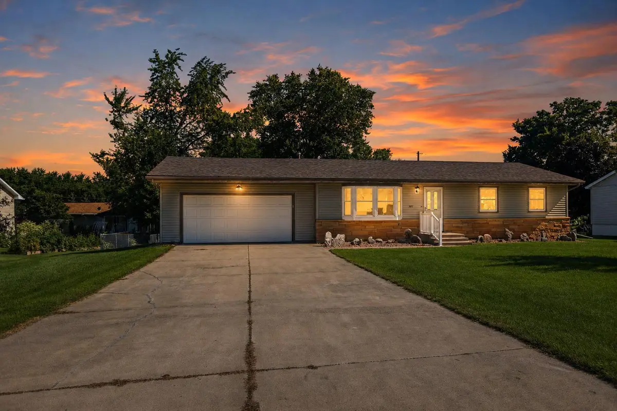 403 Jane Street E, Morristown, MN 55052 - #1