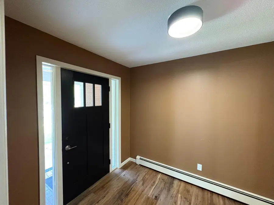 512 8th Street N, Wahpeton, ND 58075 - #3