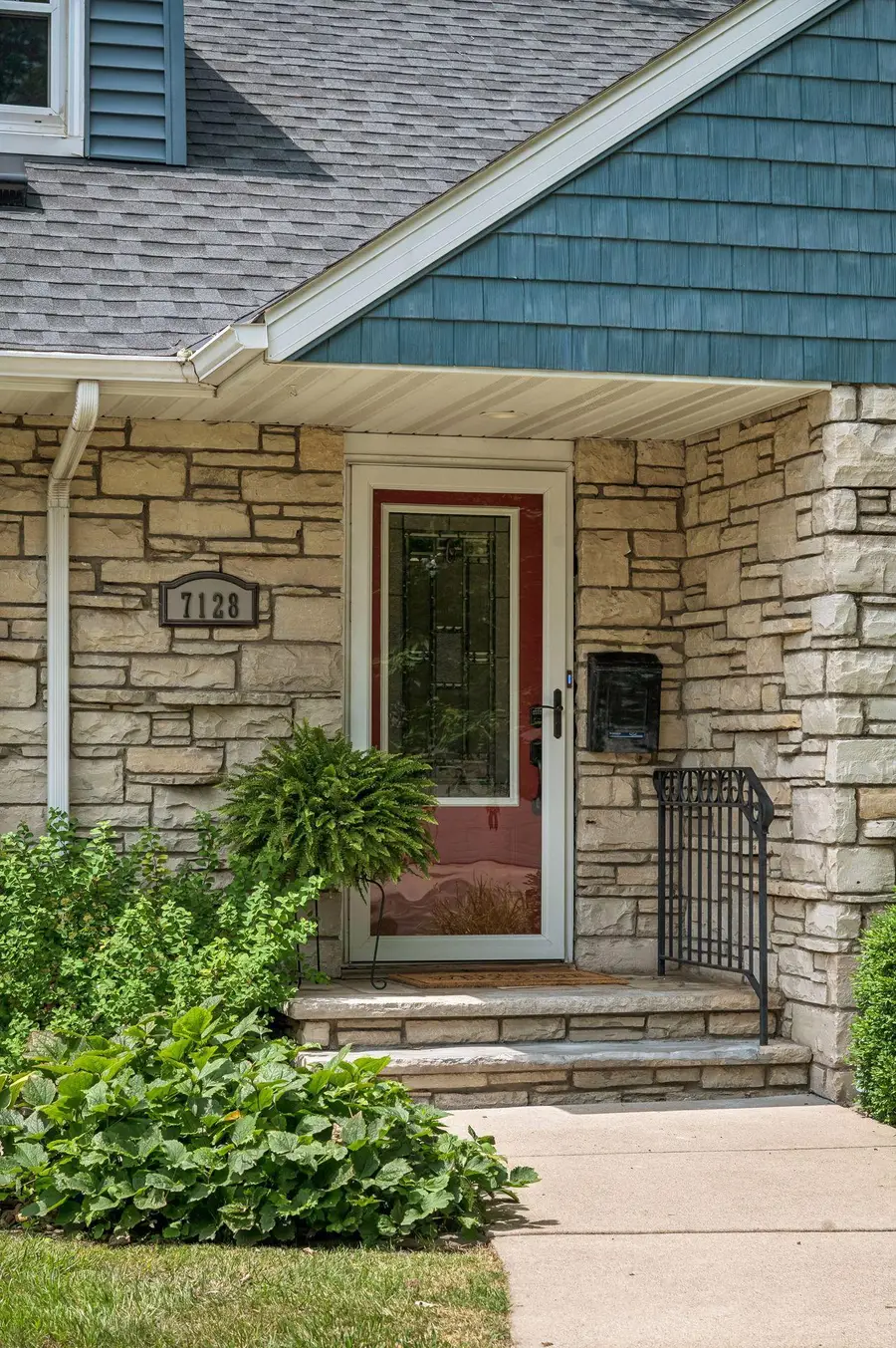 7128 Irving Avenue S, Richfield, MN 55423 - #3