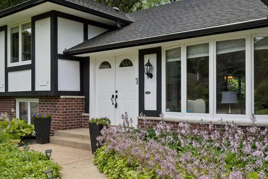 14886 Tealwood Court, Eden Prairie, MN 55347 - #3