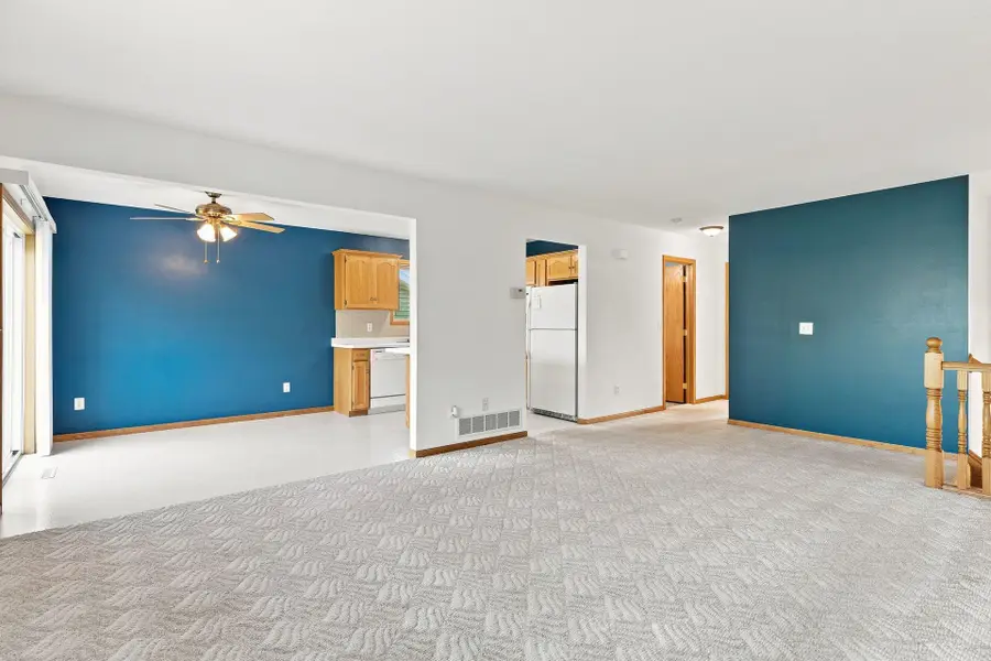 747 Louisiana Street Nw, Hutchinson, MN 55350 - #3