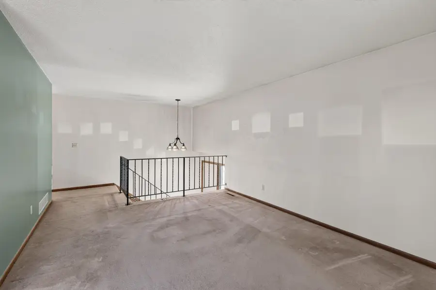 3915 Gershwin Avenue N, Oakdale, MN 55128 - #3