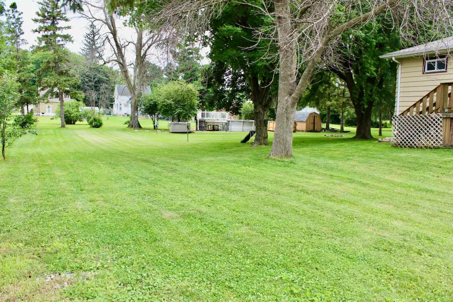 129 4th Street Ne, Blooming Prairie, MN 55917 - #3