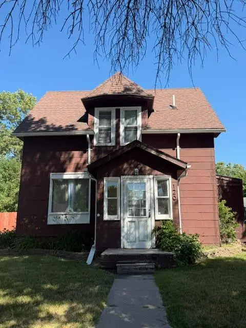 120 4th Avenue Se, Mayville, ND 58257 - #1
