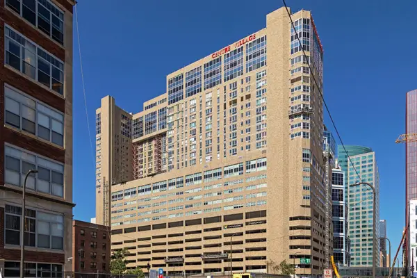 433 S 7th Street #1701, Minneapolis, MN 55415