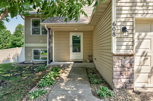 608 Dillon Avenue N, Montrose, MN 55363
