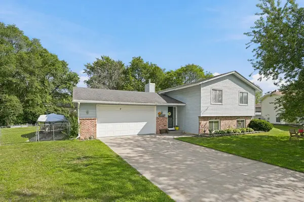 7327 74th Way N, Brooklyn Park, MN 55428
