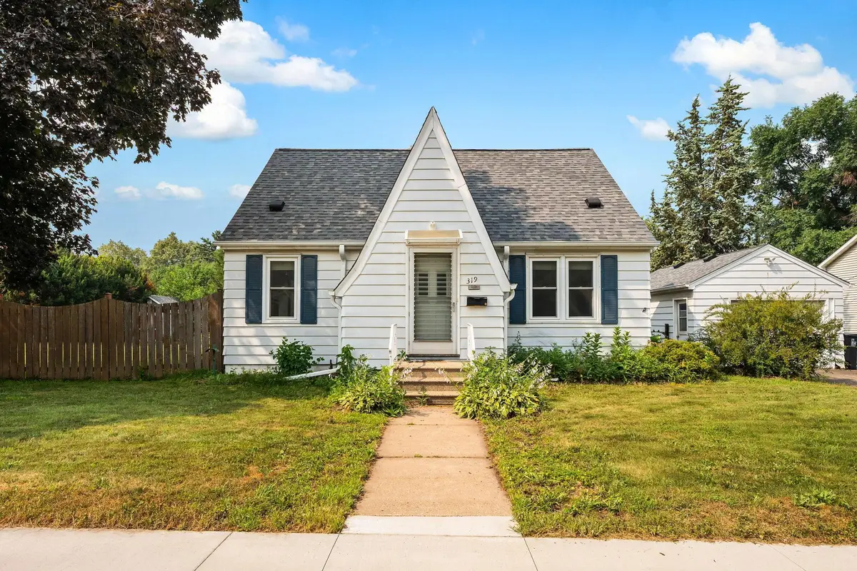 319 Annapolis Street E, West Saint Paul, MN 55118 - #1