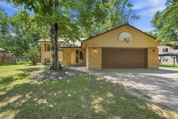 936 97th Lane Ne, Blaine, MN 55434