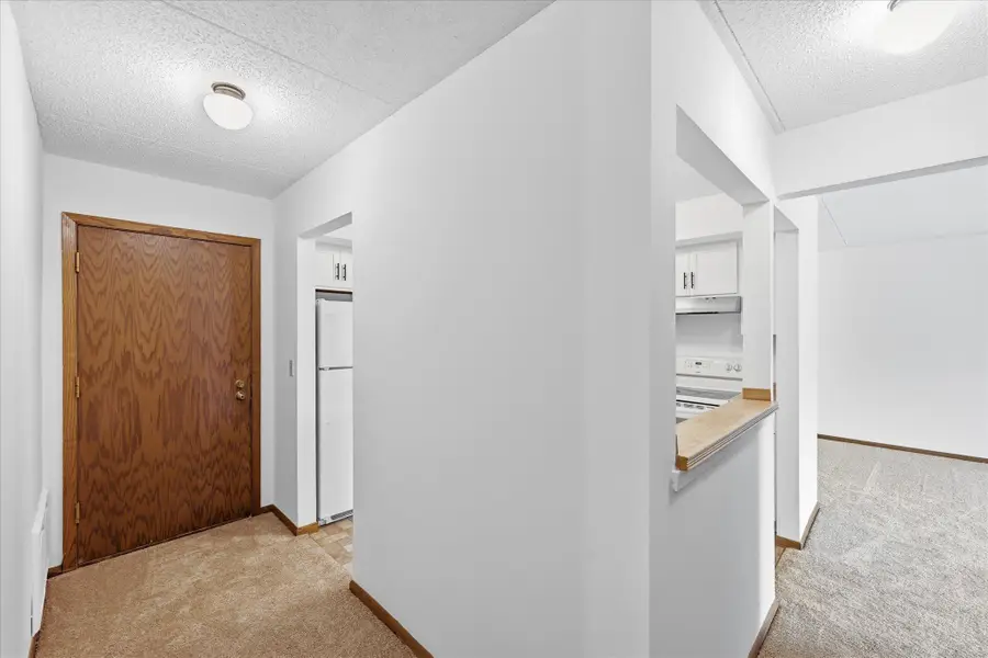 2455 Londin Lane E #417, Maplewood, MN 55119 - #2