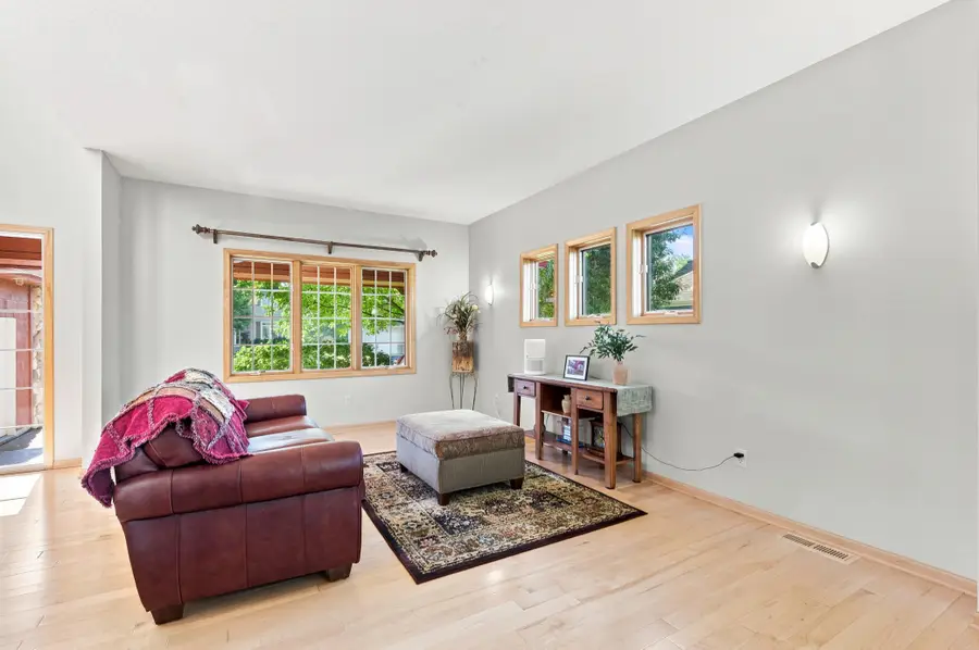 627 3rd Street Sw, Delano, MN 55328 - #3