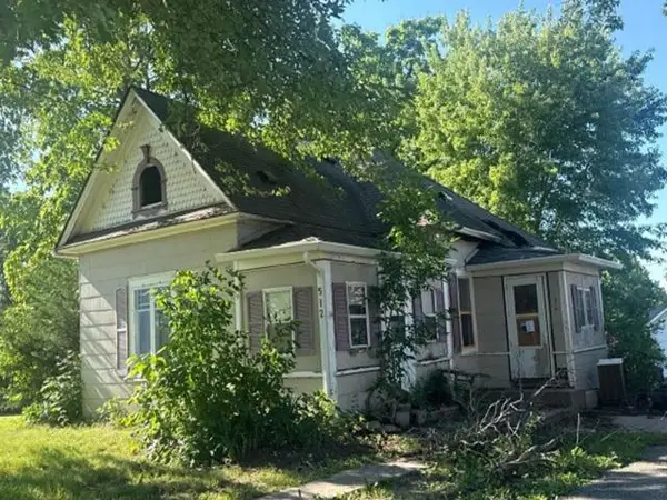 512 Park Avenue, Goodhue, MN 55027