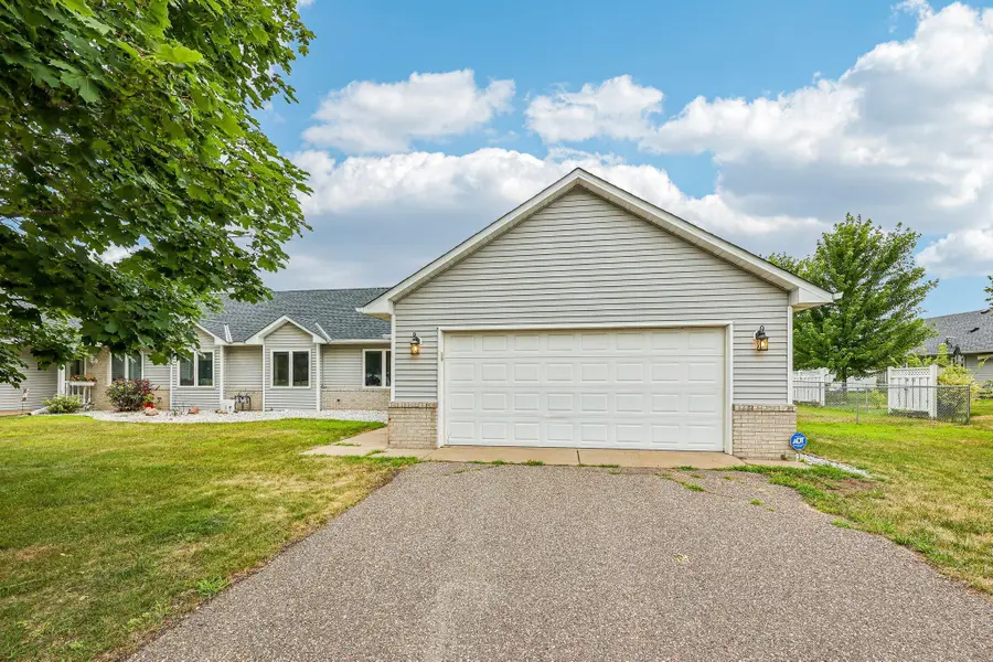720 Oakwood Street Nw, Isanti, MN 55040 - #3