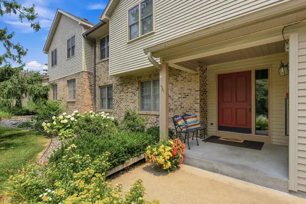 4254 Oakmede Lane #87B, White Bear Lake, MN 55110