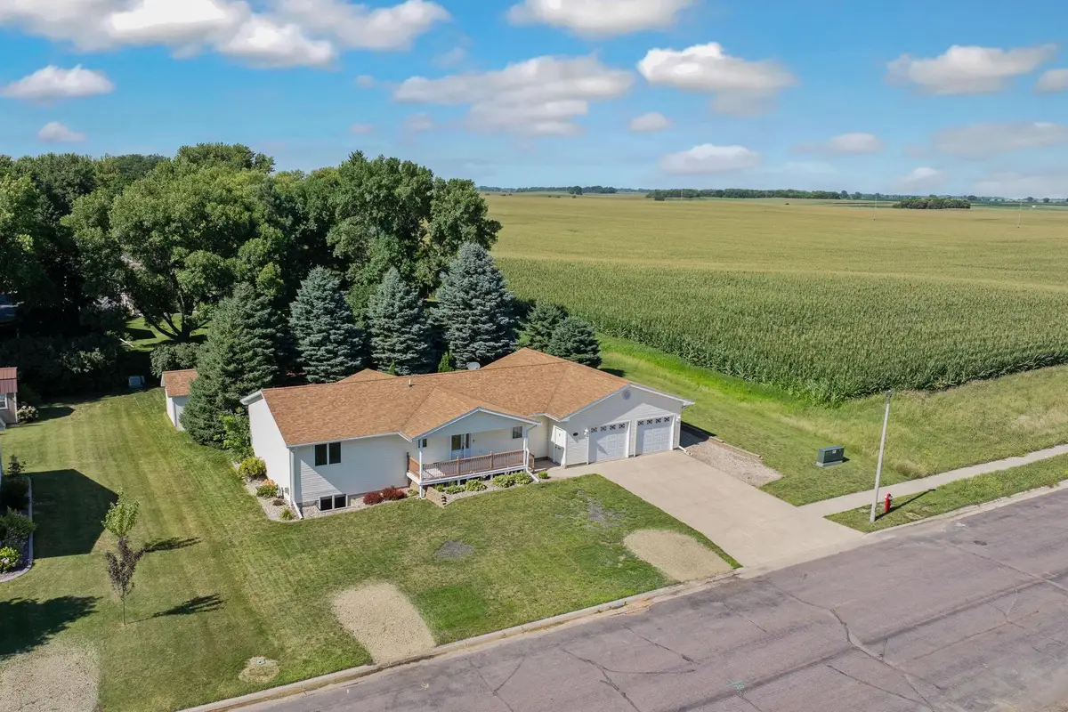 1315 Adams Avenue, Fairmont, MN 56031 - #1