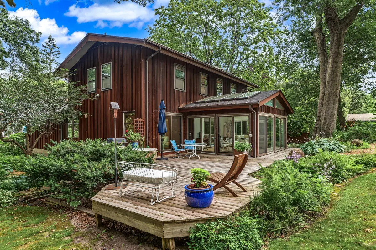 110 19th Avenue Sw, New Brighton, MN 55112 - #1