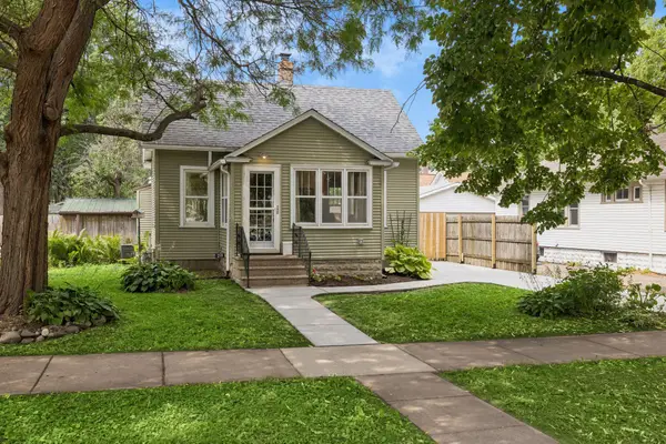 299 Sidney Street W, Saint Paul, MN 55107