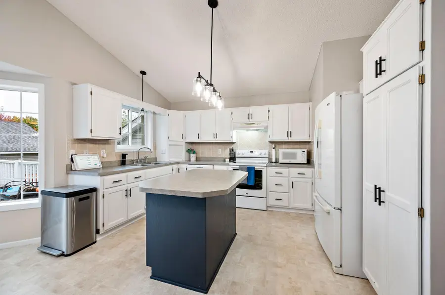 10703 Karston Avenue Ne, Albertville, MN 55301 - #3