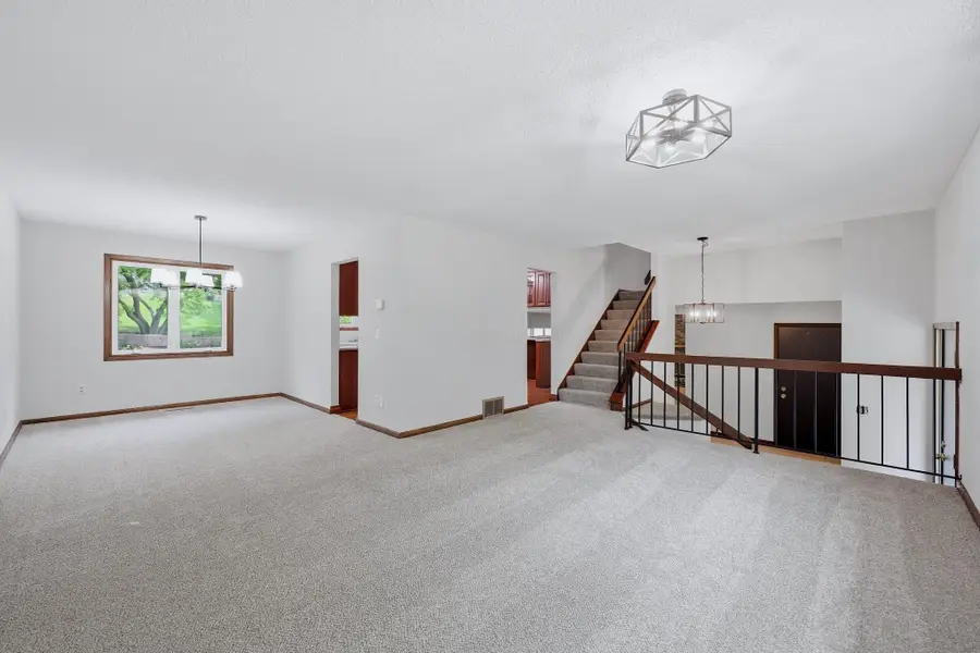 14308 Wedgeway Court, Eden Prairie, MN 55346 - #3
