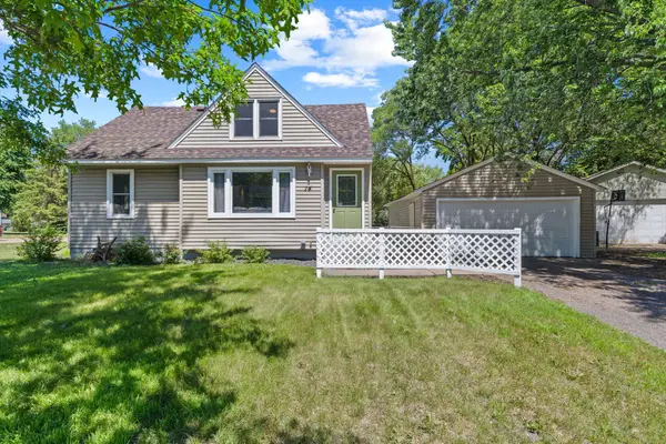 14 Pointcross Drive, Circle Pines, MN 55014