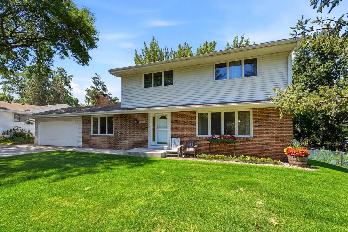 11006 Radisson Drive, Burnsville, MN 55337 - #1