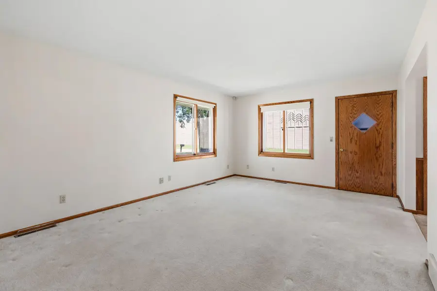 229 8th Avenue Se, Osseo, MN 55369 - #3