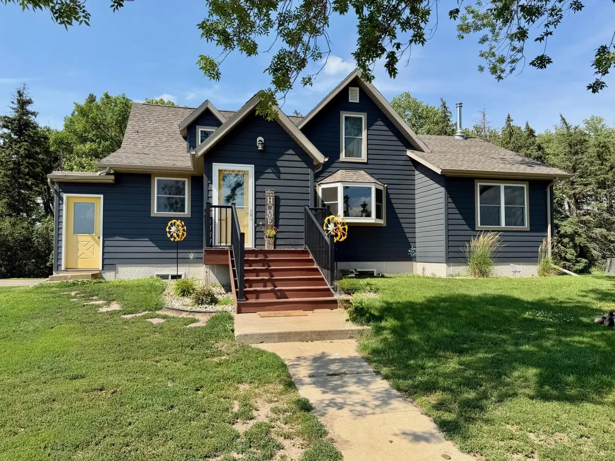 319 & 311 60th Avenue, Pipestone, MN 56164 - #1