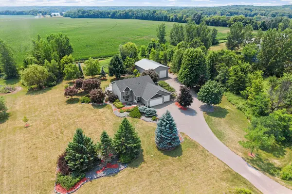 5125 134th Street Nw, Clearwater, MN 55320