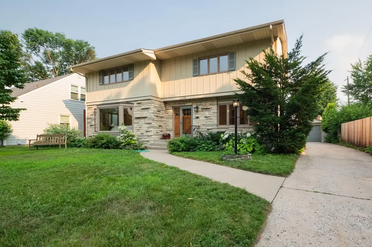 4609 Coffey Lane, Minneapolis, MN 55406 - #1