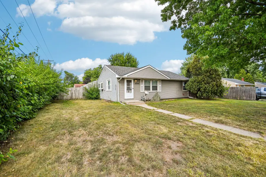 8534 Park Avenue S, Bloomington, MN 55420 - #2
