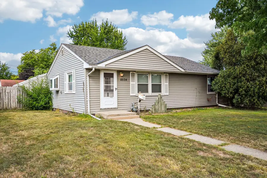 8534 Park Avenue S, Bloomington, MN 55420 - #3