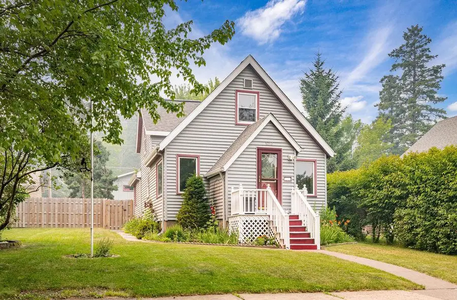 1217 E 10th Street, Duluth, MN 55805 - #2