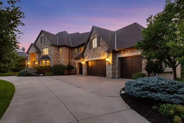 225 Calamus Circle, Medina, MN 55340