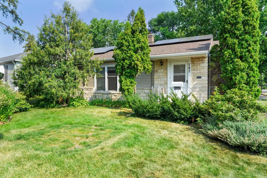 743 Parkview Avenue, Saint Paul, MN 55117 - #2