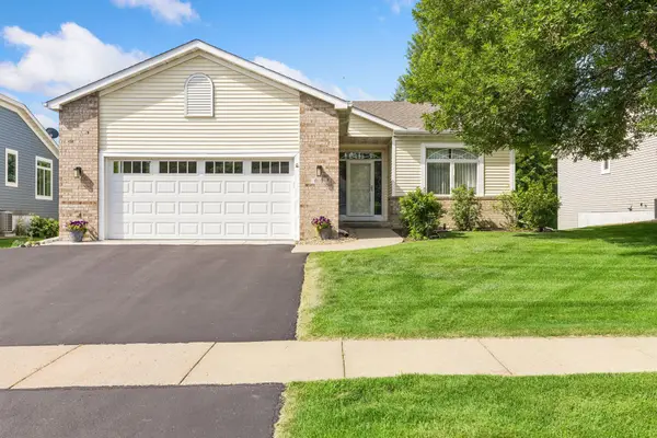 810 Monet Court, Mendota Heights, MN 55120