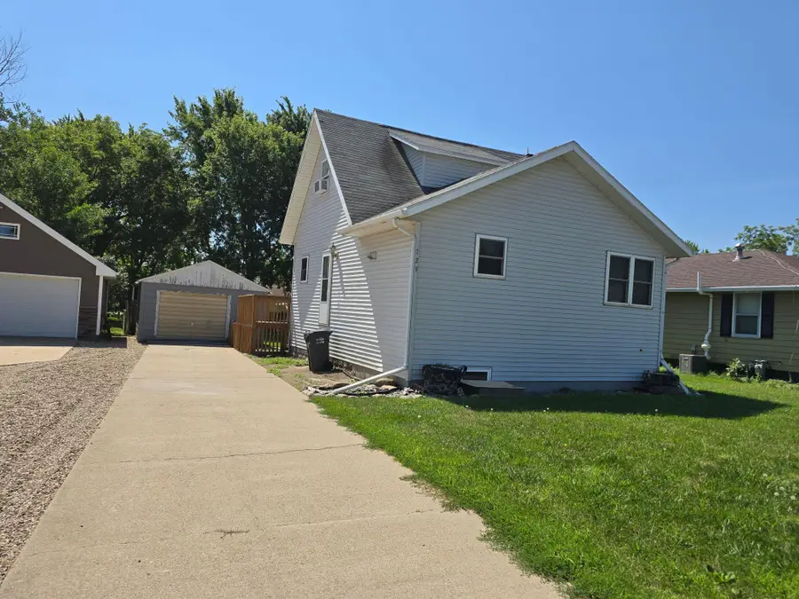 729 4th Avenue, Brewster, MN 56119 - #2