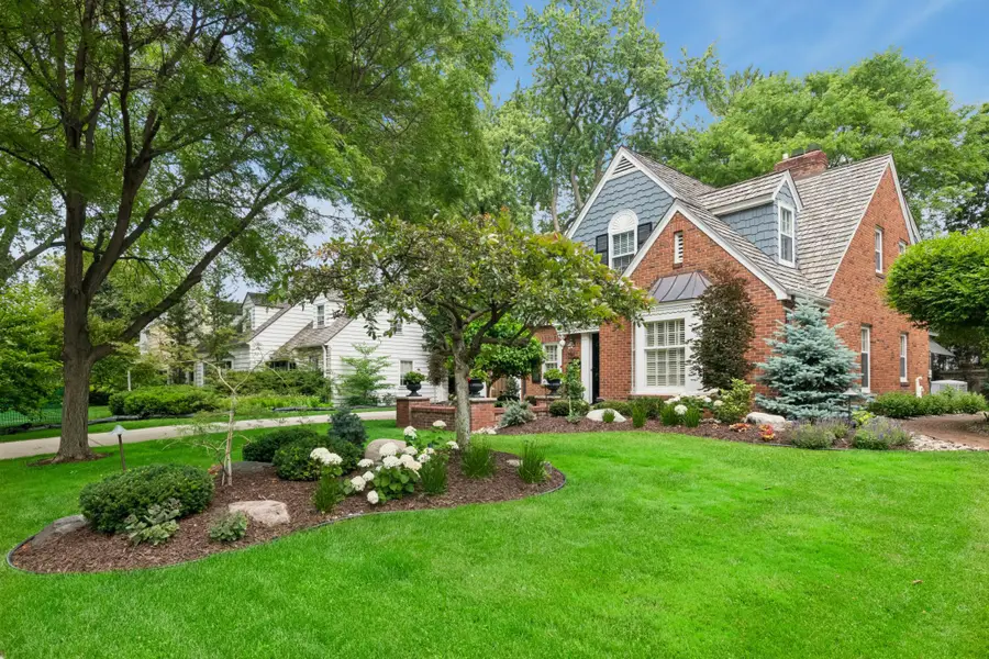 5011 Bruce Avenue, Edina, MN 55424 - #2