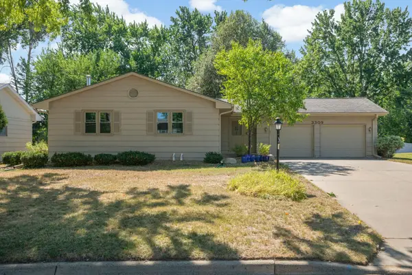 3309 W 87th Street, Bloomington, MN 55431