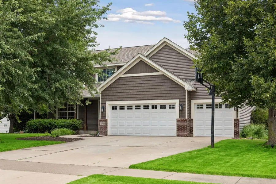 9720 Linden Avenue N, Brooklyn Park, MN 55443 - #3