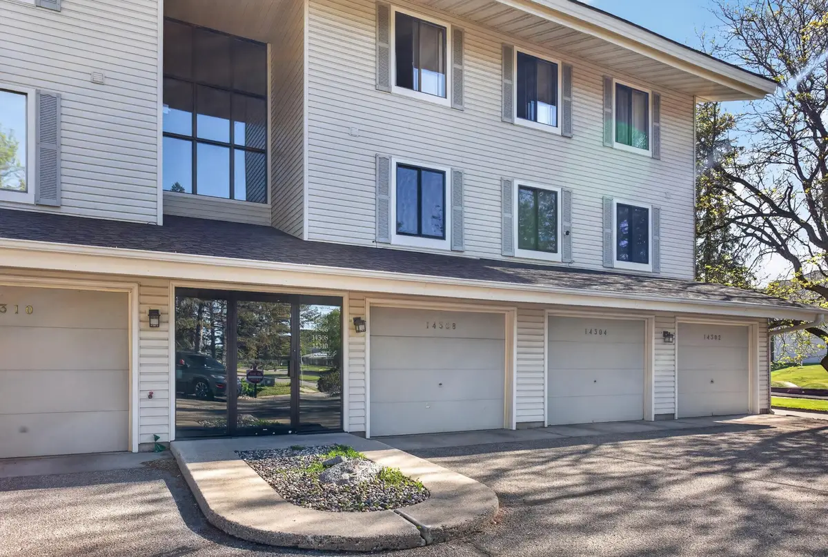 14302 Fairway Drive, Eden Prairie, MN 55344 - #1