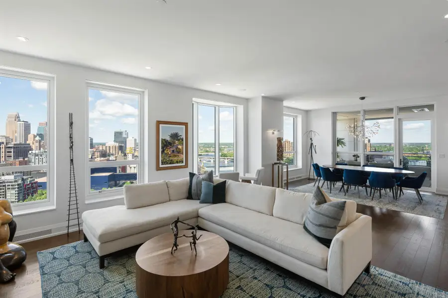 1111 W River Parkway #24A, Minneapolis, MN 55415 - #2