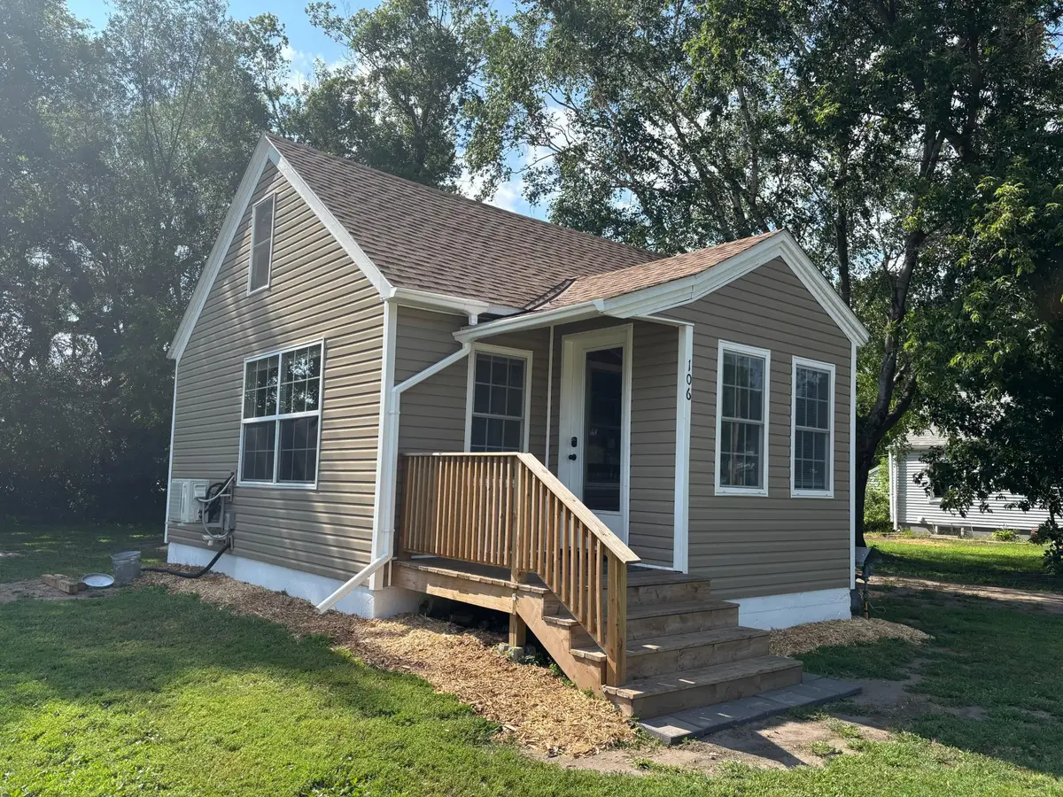 106 1st Avenue Sw, Eagle Bend, MN 56446 - #1
