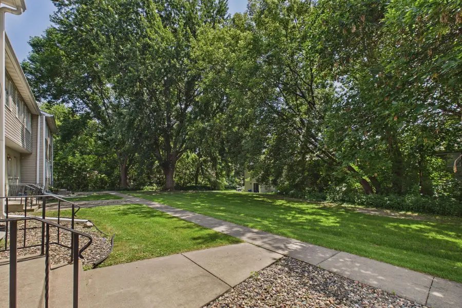 1467 Goodwin Avenue N, Oakdale, MN 55128 - #2