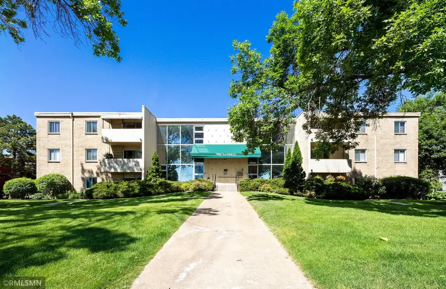 7000 Sandell Avenue #16, Edina, MN 55435 - #2