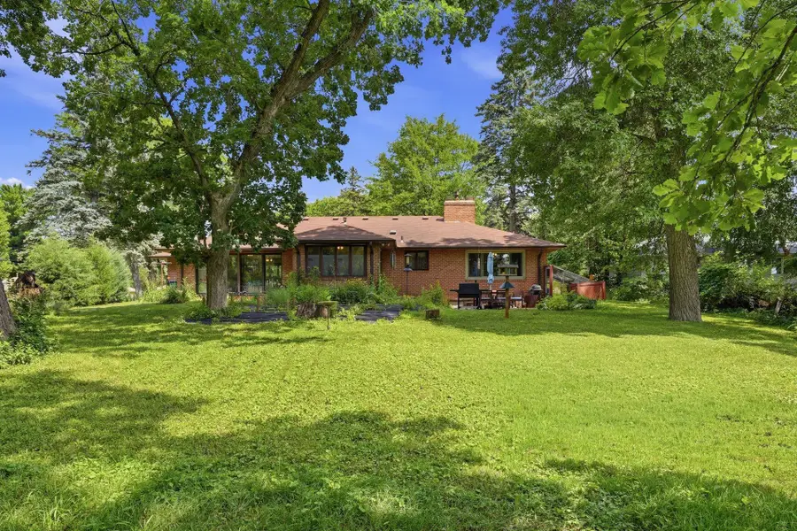 5433 Twin Lake Boulevard E, Brooklyn Center, MN 55429 - #3