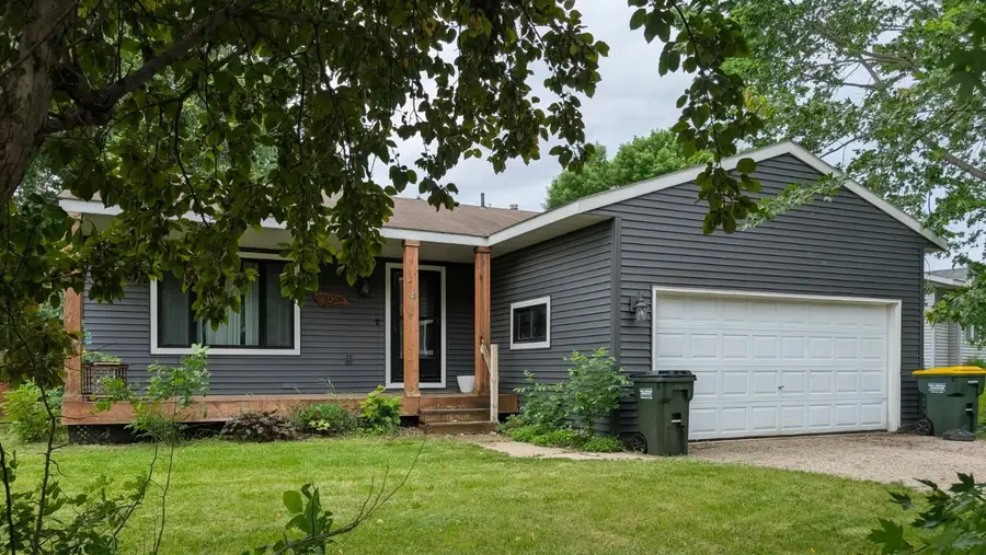 3105 3rd Avenue Nw, Willmar, MN 56201 - #3