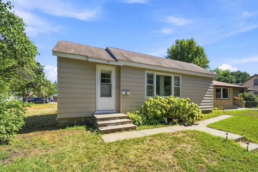 5210 Colfax Avenue N, Minneapolis, MN 55430 - #2