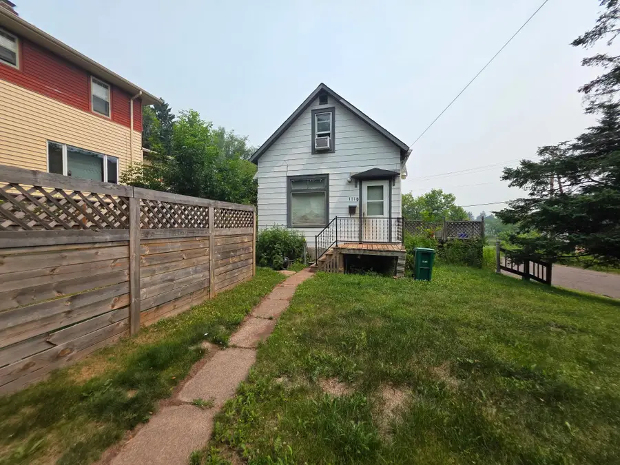 1110 N 8th Avenue E, Duluth, MN 55805 - #2